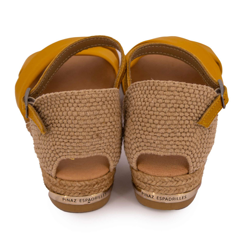 Sandale vacune sol 308 ao ct t36/41 Femme PINAZ marque pas cher prix dégriffés destockage Sandale vacune sol 308 ao ct t36/41 Femme PINAZ marque pas cher prix dégriffés destockage