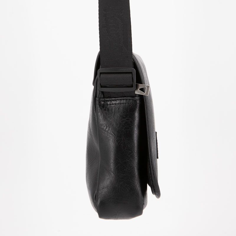 Sacoche bandouliere benicio Homme KAPORAL Sacoche bandouliere benicio Homme KAPORAL