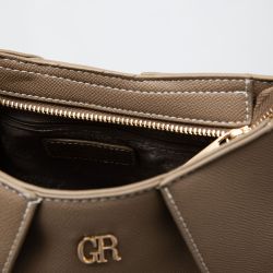 SAC CAFE THU GR-A25015 281117 CM