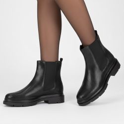 Bottines noires selma motif peau de serpent en cuir Femme LES TROPEZIENNES PAR M.BELARBI